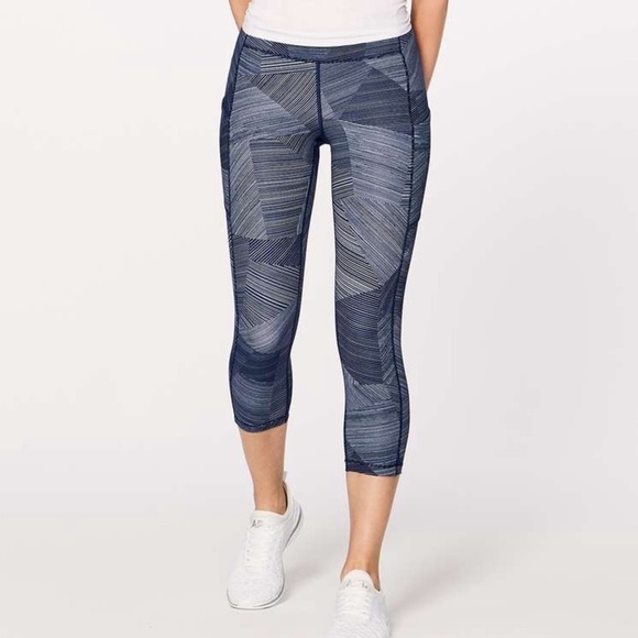 Lululemon Speed Up Crop 21" Etch Hail Midnight Navy Leggings Size 6 - Picture 2 of 6